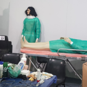 Nunzio Trinca è nota per il suo impegno nel sociale attraverso iniziative come la distribuzione mensile di pacchi alimentari